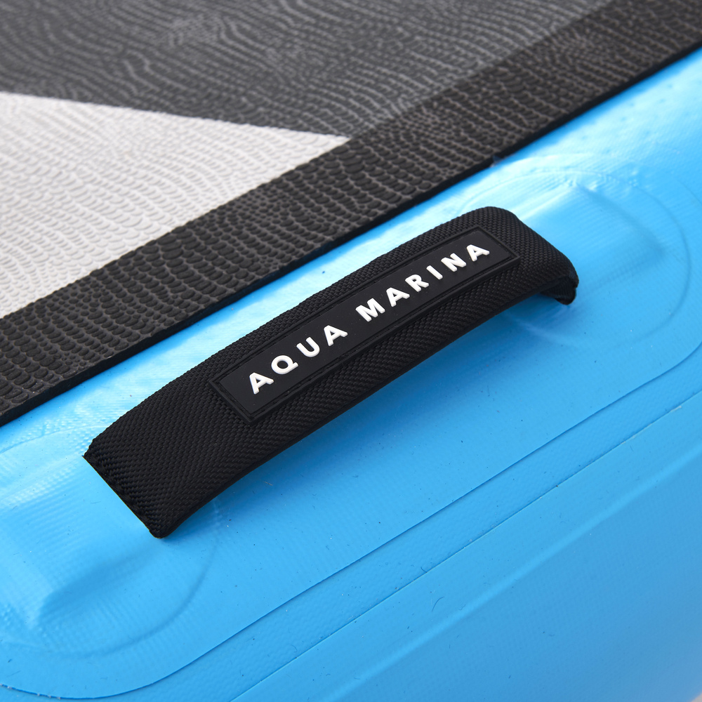 Aqua Marina - MEGA 18' 1