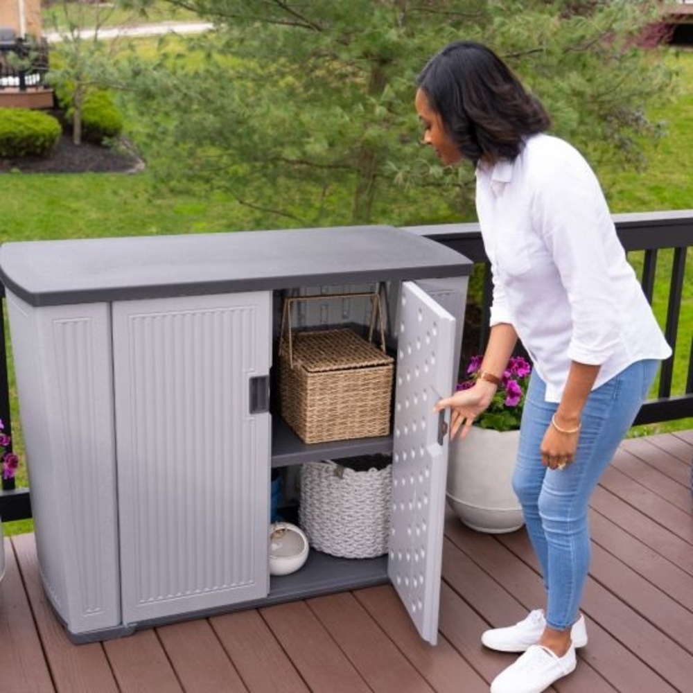 Suncast - 130 Gal. Backyard Oasis Storage Unit - Dove Gray