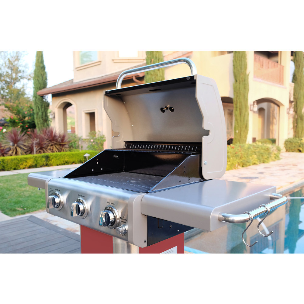 Kenmore - 3 Burner Pedestal Gas Grill - Red